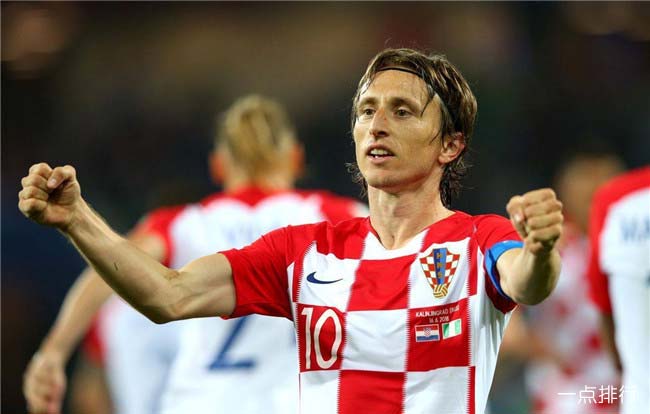 Shams：保罗对教练组越来越直言不讳，泰伦·卢认为他越界了