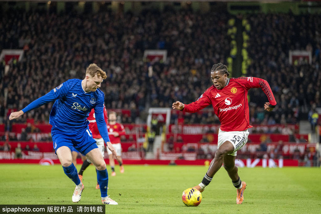 巴恩斯利主帅：索博有点不尊重，对强队或欧冠他不该这样