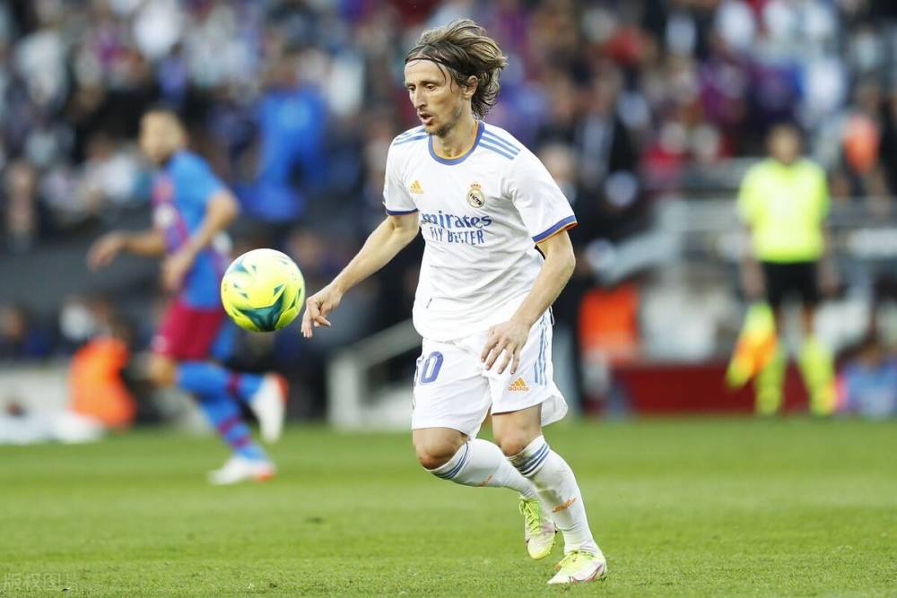 阿莫林：不会说借鉴了哪支球队的定位球战术，我们是博采众长