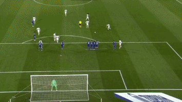 王建民在 2008 年初对阵凯尔·洛希，投出了其生涯最快的一记 96 英里沉球